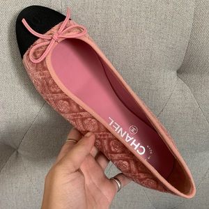 CHANEL new Ballerina Flat size38 rose color velvet